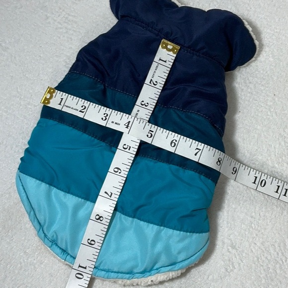 Two Quilted Dog Puffer Jackets - Picture 6 of 8